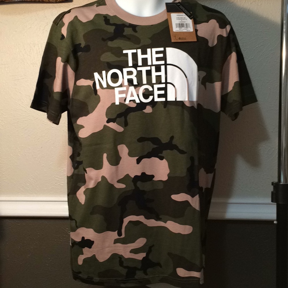 Brand new T-shirt camouflage,w/tags